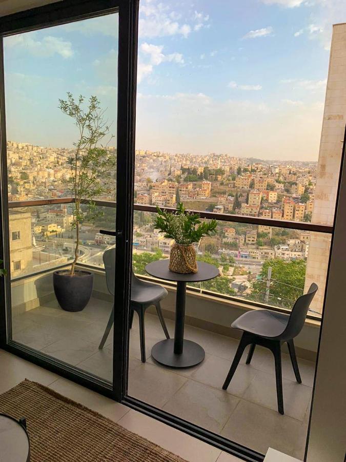 Nu Fifty Two Bed and Breakfast Amman Buitenkant foto